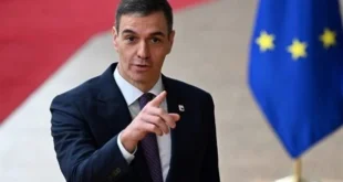 يتوجه رئيس الوزراء الإسباني بيدرو سانشيز إلى غرب أفريقيا يوم الثلاثاء، في الوقت الذي تواجه فيه حكومته اليسارية ارتفاعا كبيرا في أعداد المهاجرين الوافدين، وخاصة في جزر الكناري.